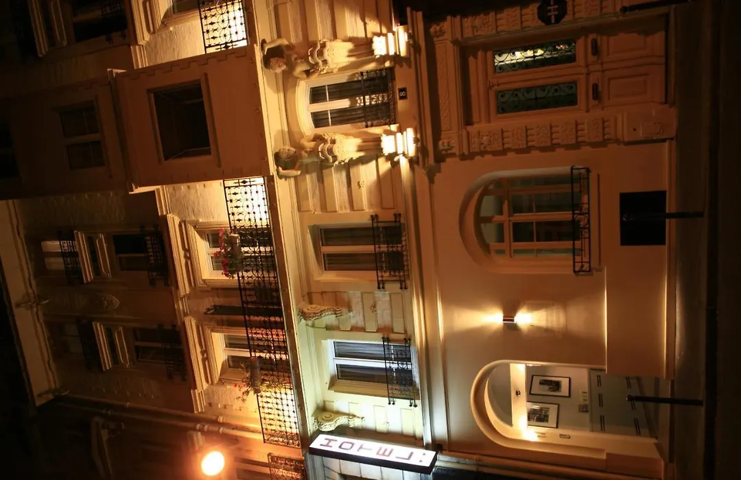 Hôtel De Nemours-1